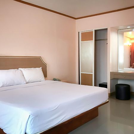 J Two S Pratunam Hotel Bangkok Extérieur photo