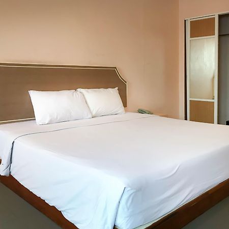 J Two S Pratunam Hotel Bangkok Extérieur photo