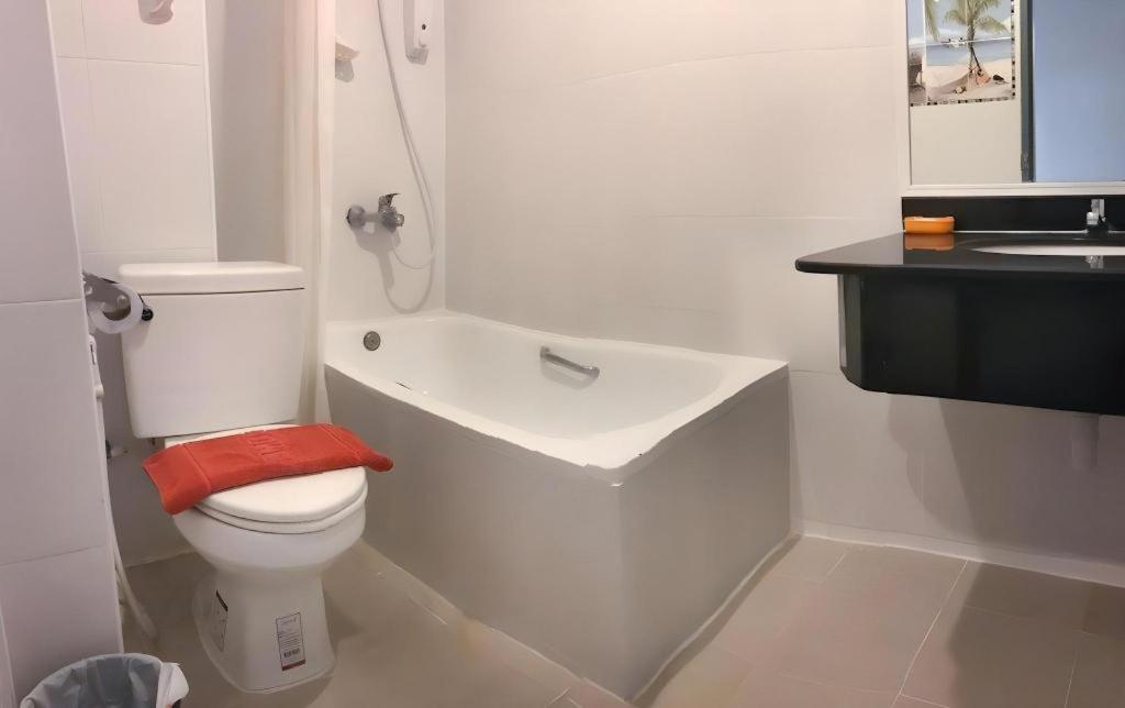 J Two S Pratunam Hotel Bangkok Extérieur photo