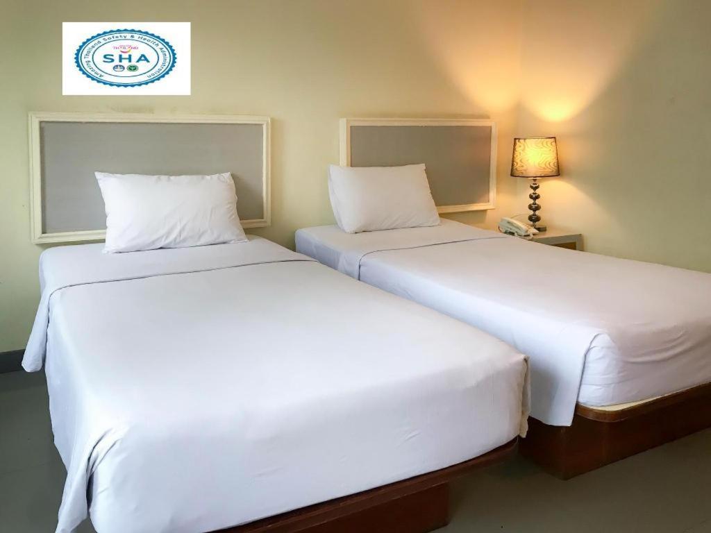 J Two S Pratunam Hotel Bangkok Extérieur photo