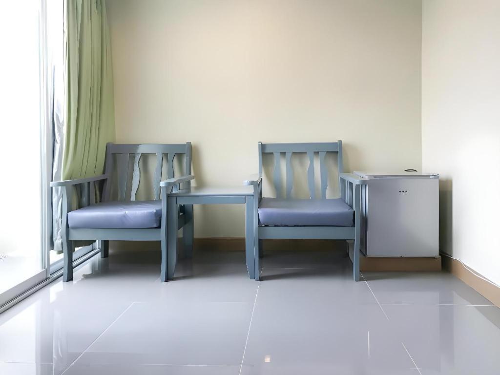 J Two S Pratunam Hotel Bangkok Extérieur photo